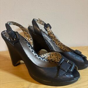 Seychelles Black Leather Chunky Peep Toe Pump Heels Pinup Style Sz 9